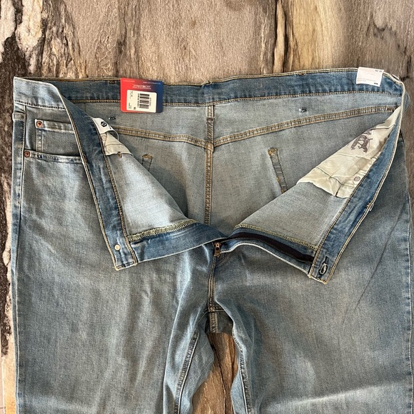 Levi's 541 Big & Tall 52x32 Athletic Taper Fit Jeans Denim Light Wash Plus Size - Picture 6 of 16